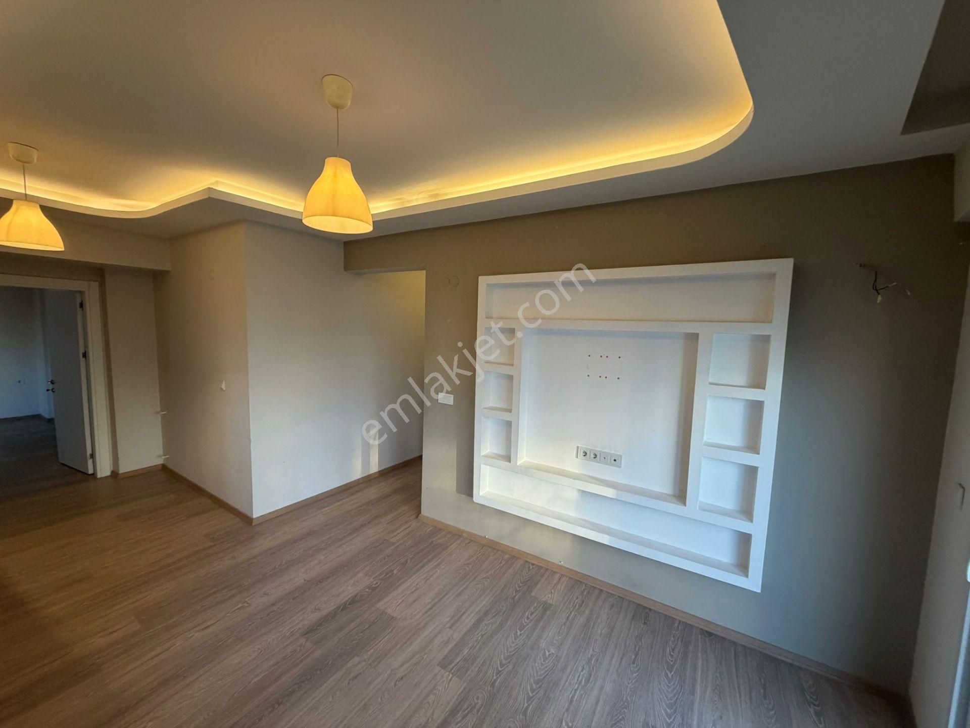 Kuşadası Ege Mallesinde Kiralık 2+1 Bahçe Katı Daire - Görsel 10