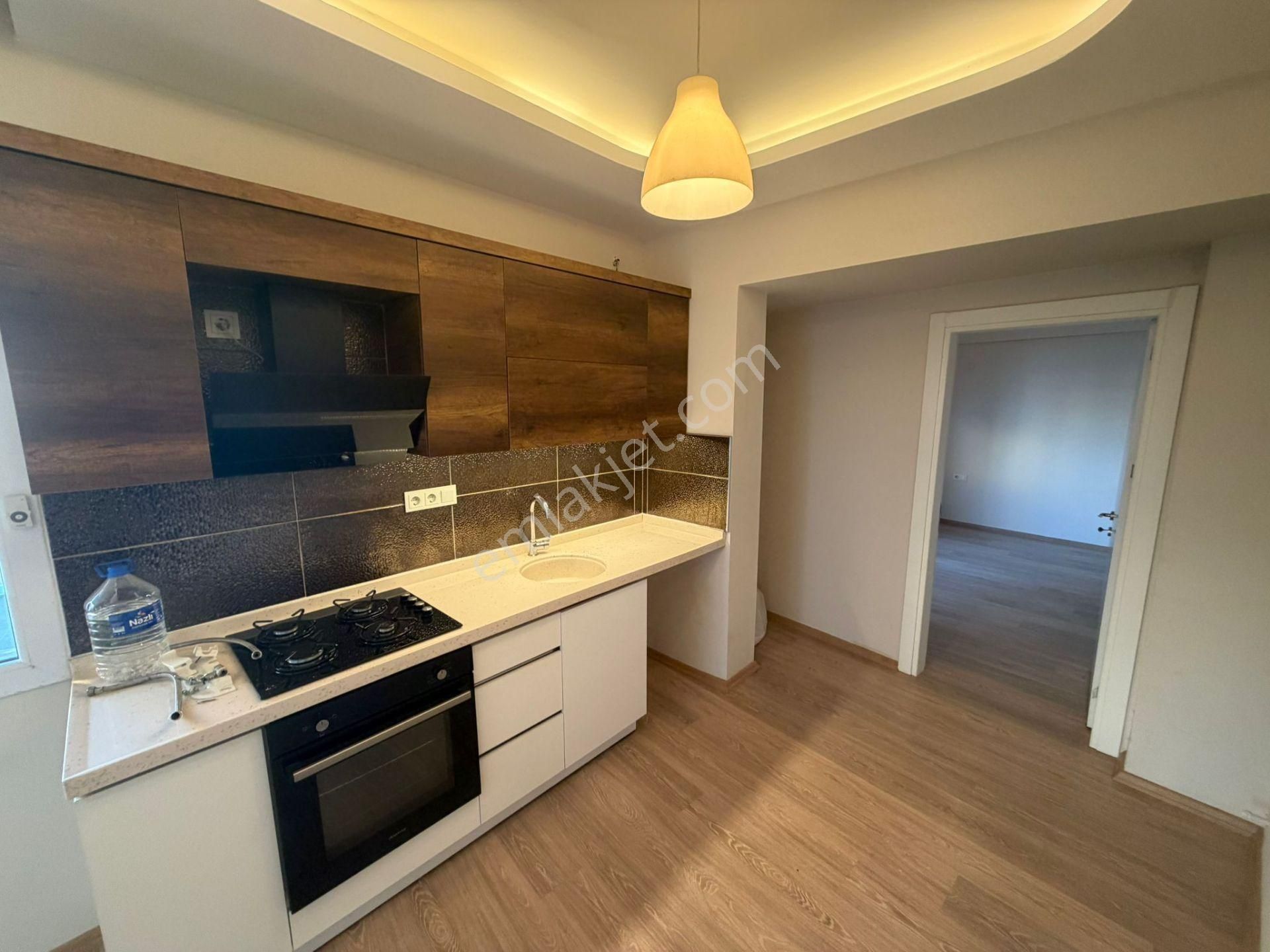 Kuşadası Ege Mallesinde Kiralık 2+1 Bahçe Katı Daire - Görsel 19
