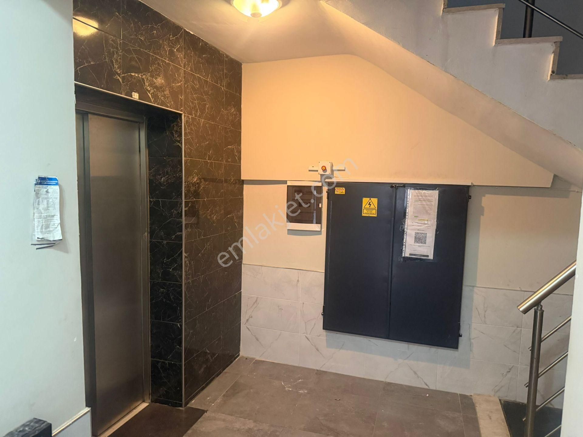 Kuşadası Ege Mallesinde Kiralık 2+1 Bahçe Katı Daire - Görsel 7
