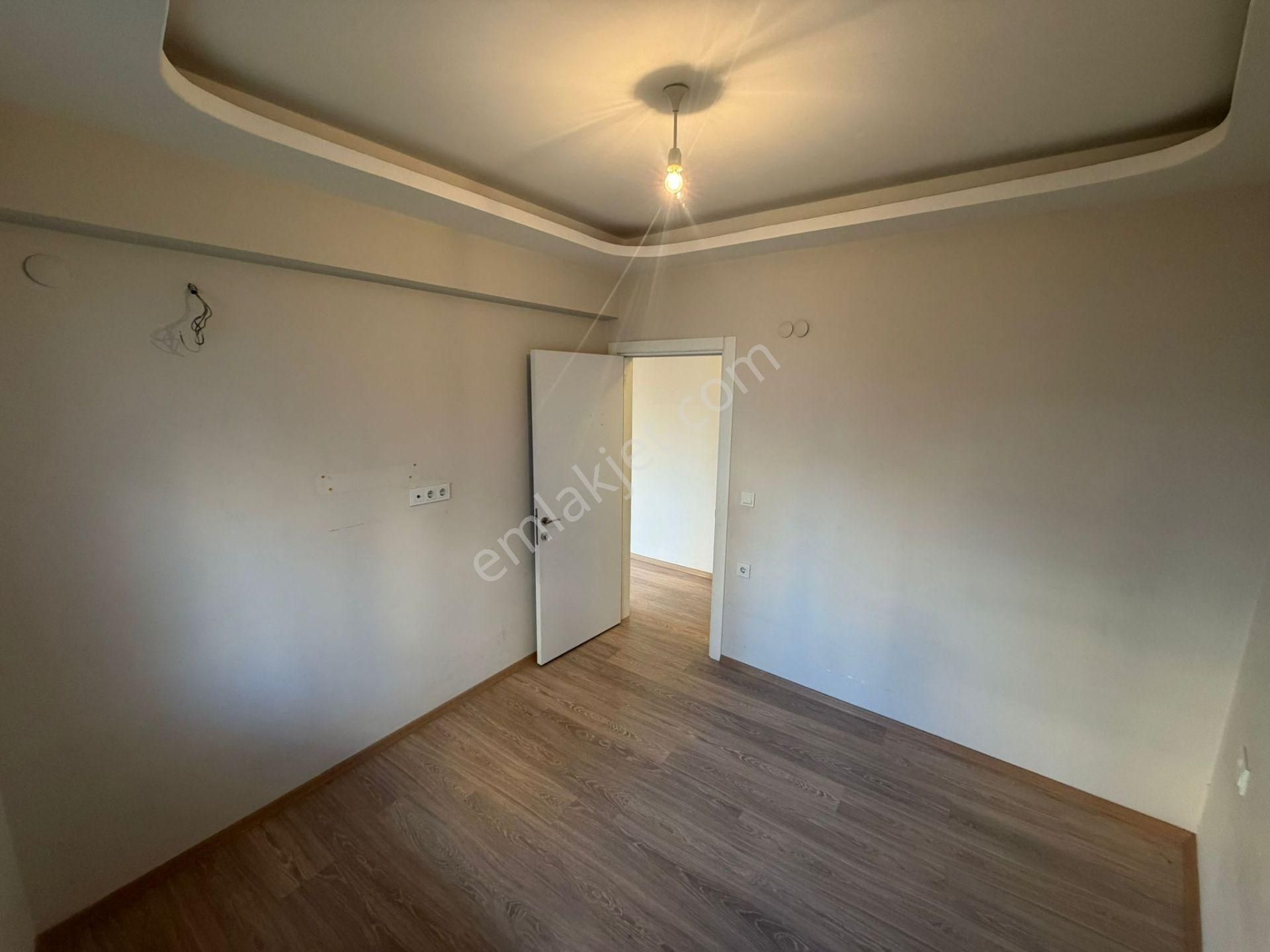 Kuşadası Ege Mallesinde Kiralık 2+1 Bahçe Katı Daire - Görsel 15
