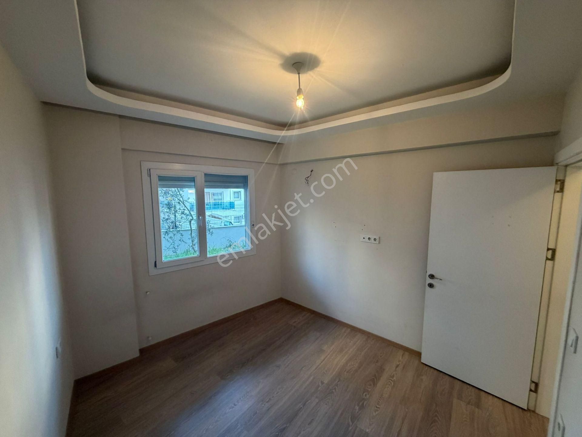 Kuşadası Ege Mallesinde Kiralık 2+1 Bahçe Katı Daire - Görsel 14