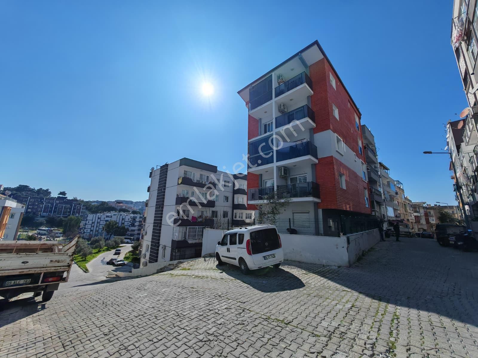 Kuşadası Ege Mallesinde Kiralık 2+1 Bahçe Katı Daire - Görsel 2
