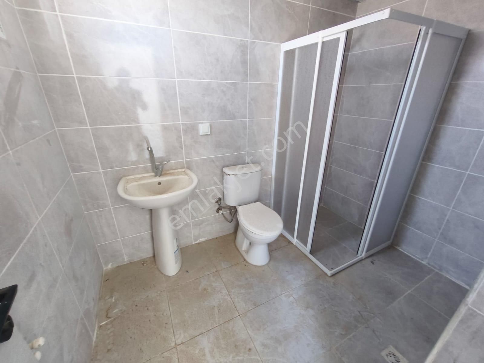 Yenifoça'da Satılık Oturuma Hazır Ruhsatlı 1+1 - Görsel 7