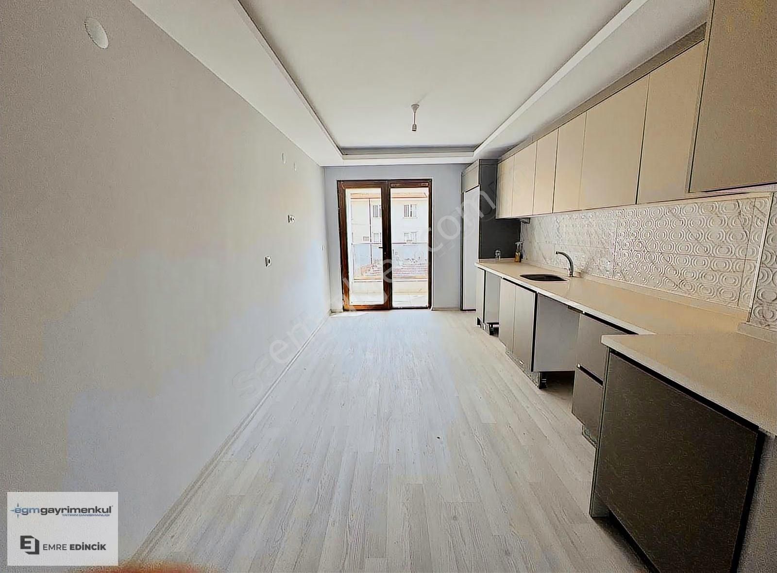 [egm Gayrimenkul] Çamlıca'da Sıfır 3+1 Geniş-iskanlı-iyi Konumda - Görsel 7