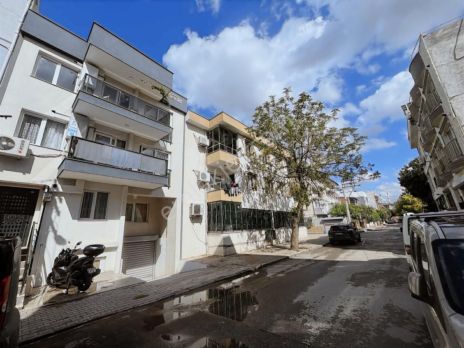 Müstakil Ev Konforunda 165 M2 Özel Dubleks Satılık Daire