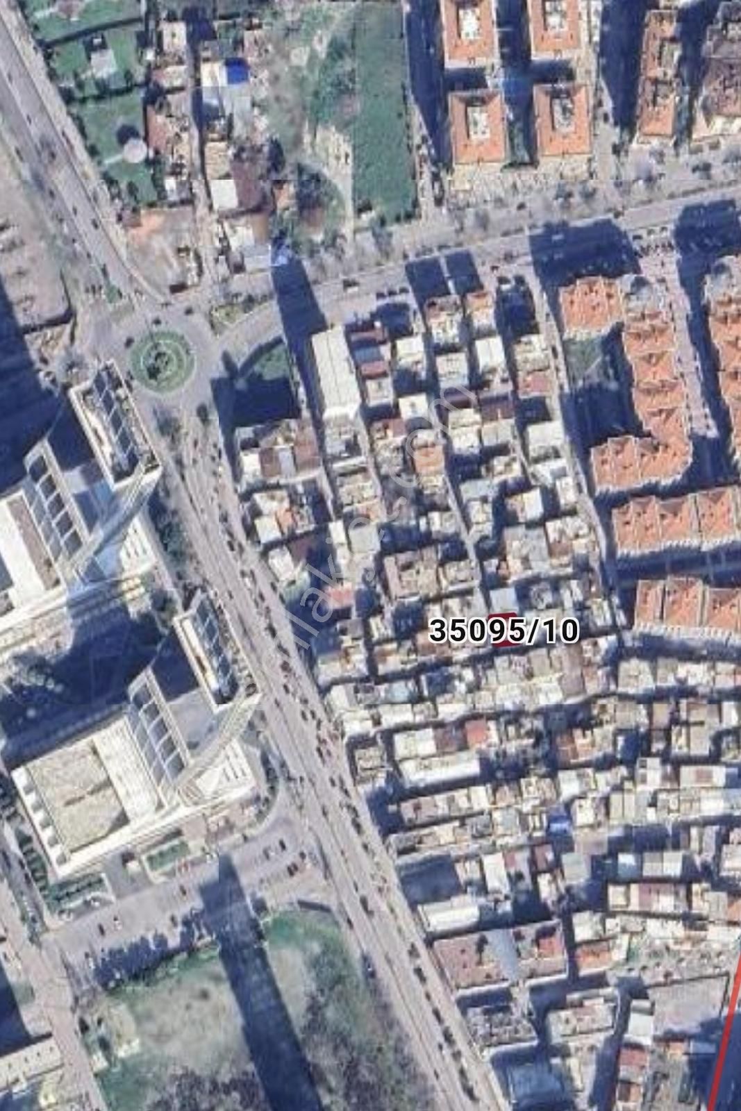 Bayraklı Salhane Mevki Satılık Ev Ve Arsası - Görsel 2