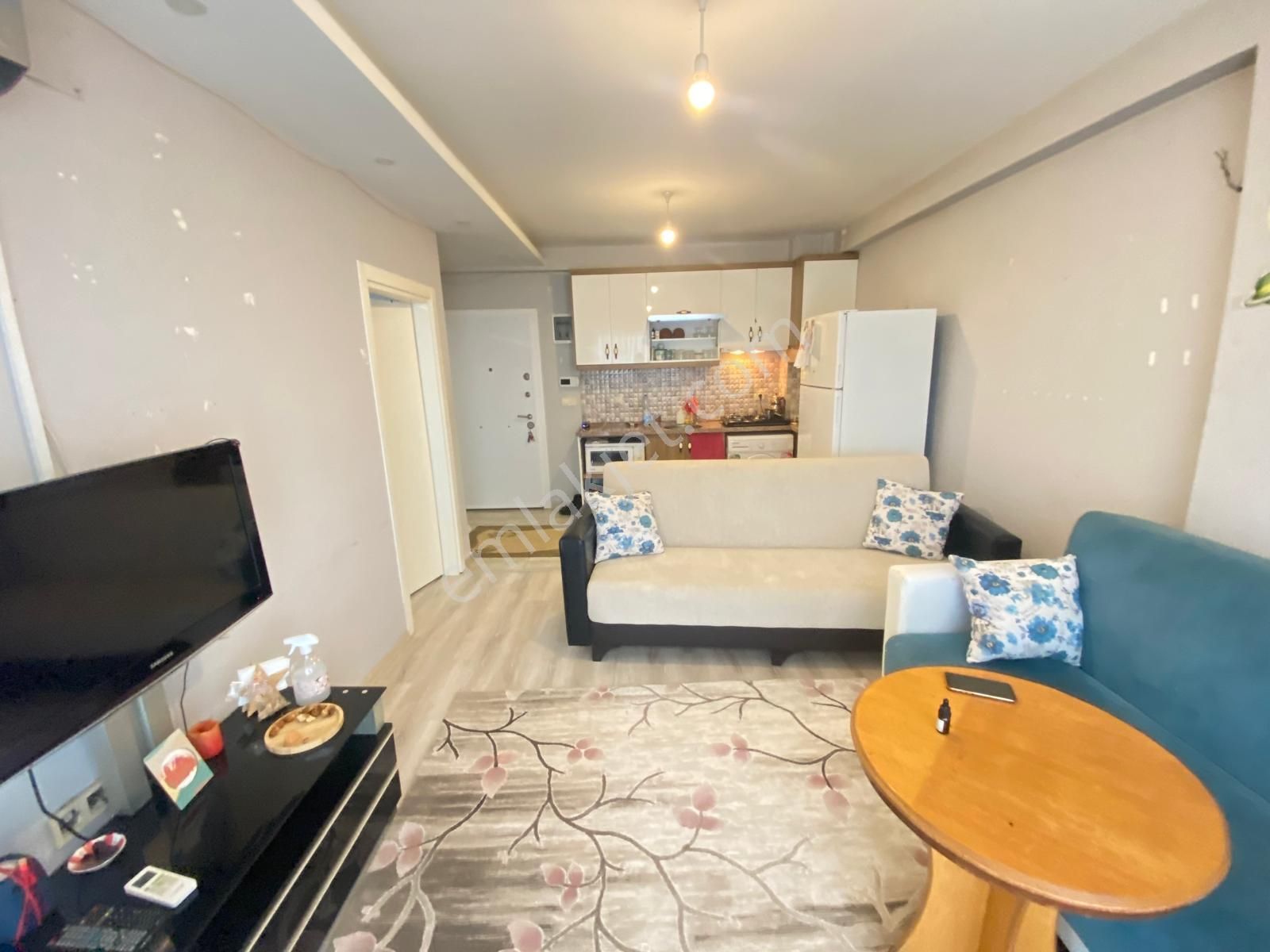 Prestij'den Çiftlikköy'de Full Eşyalı Geniş Oturumlu 1+1 Daire - Görsel 8