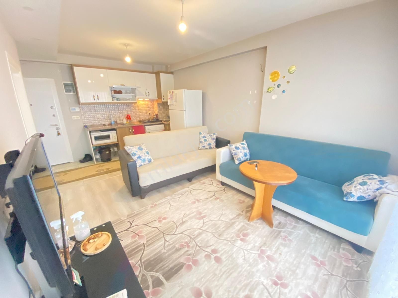 Prestij'den Çiftlikköy'de Full Eşyalı Geniş Oturumlu 1+1 Daire - Görsel 3