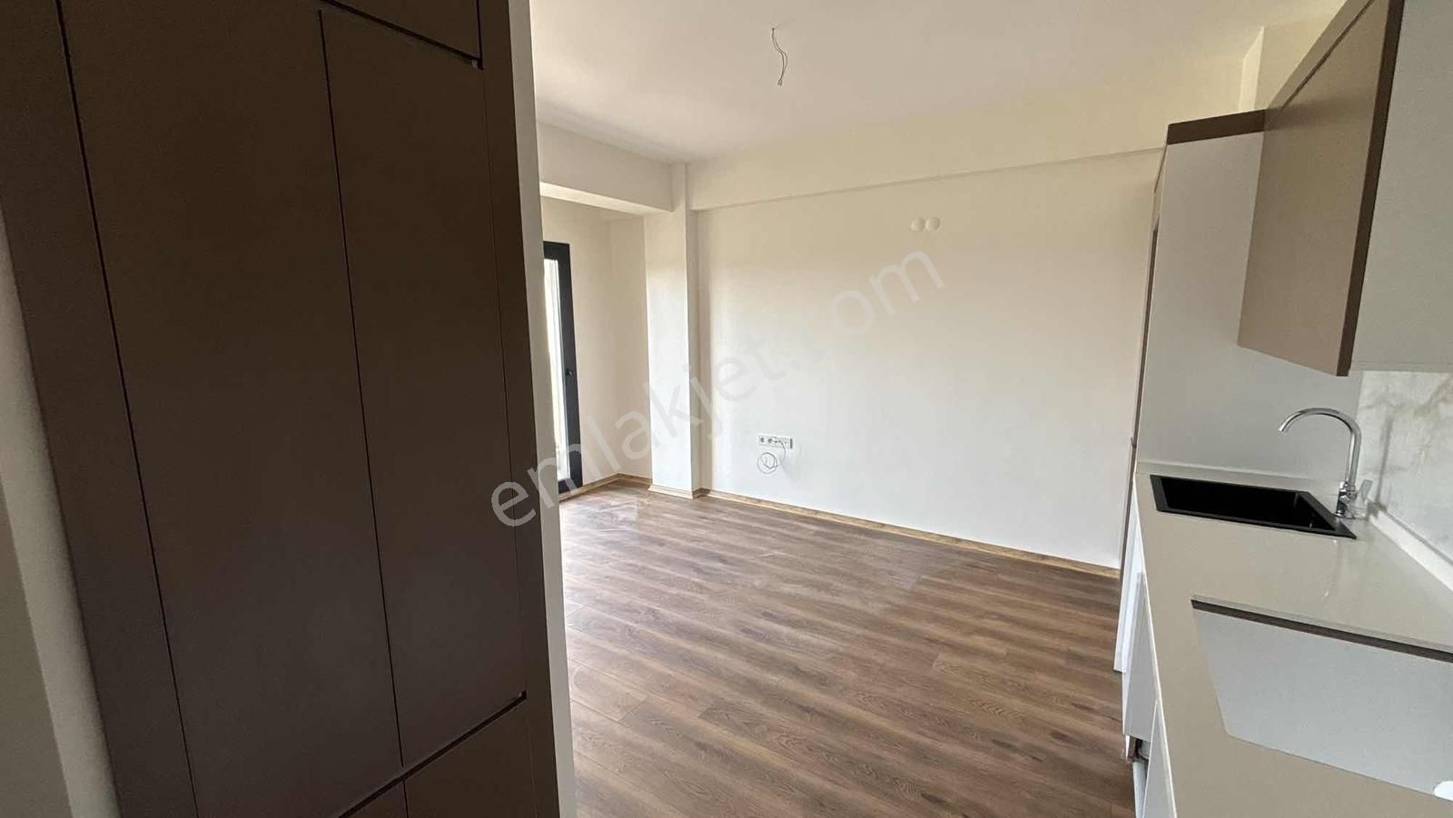 Bornova İzev De Yatırıma Uygun Gelecek Vadeden Sıfır Daire - Görsel 10