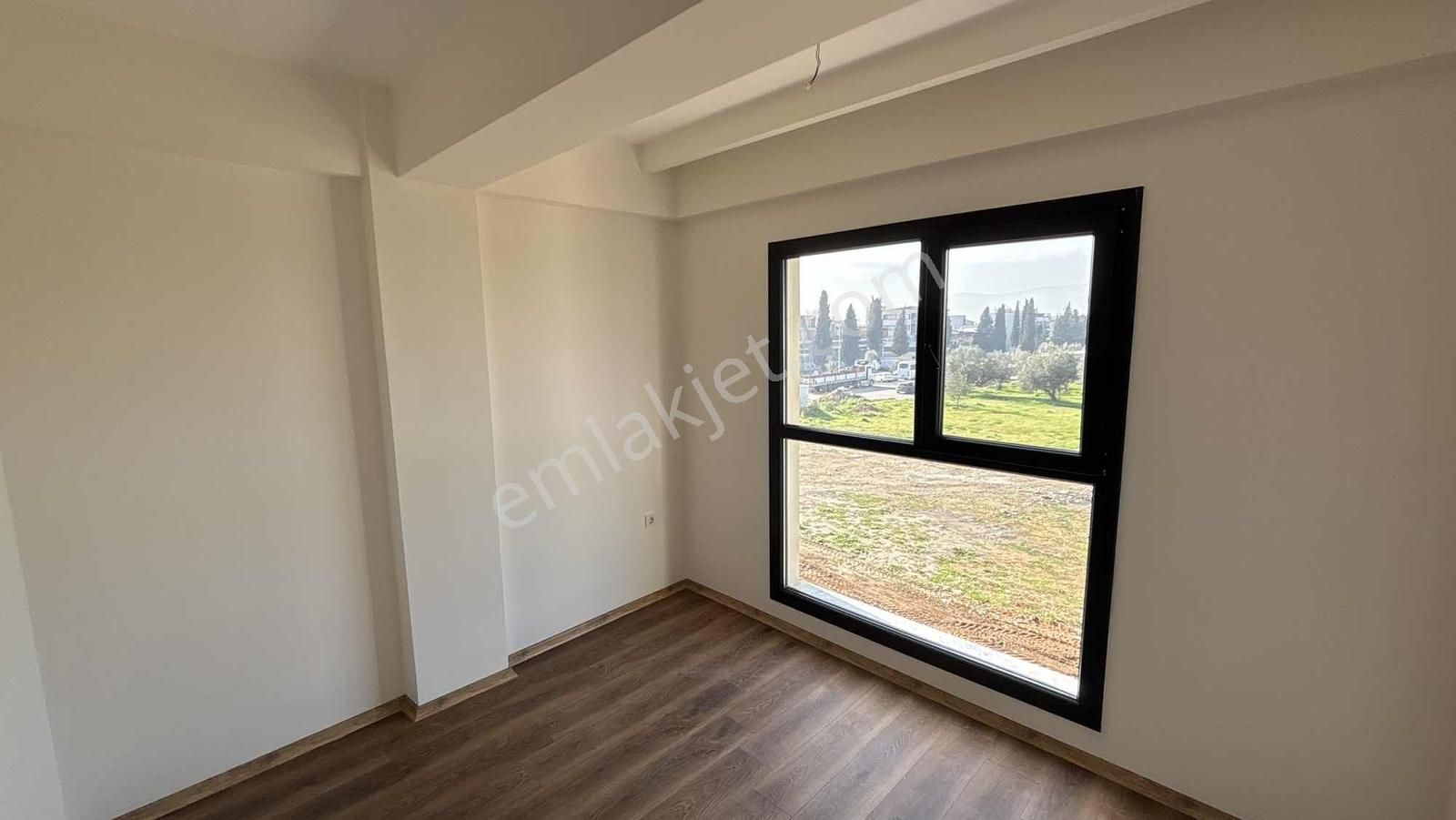 Bornova İzev De Yatırıma Uygun Gelecek Vadeden Sıfır Daire - Görsel 9