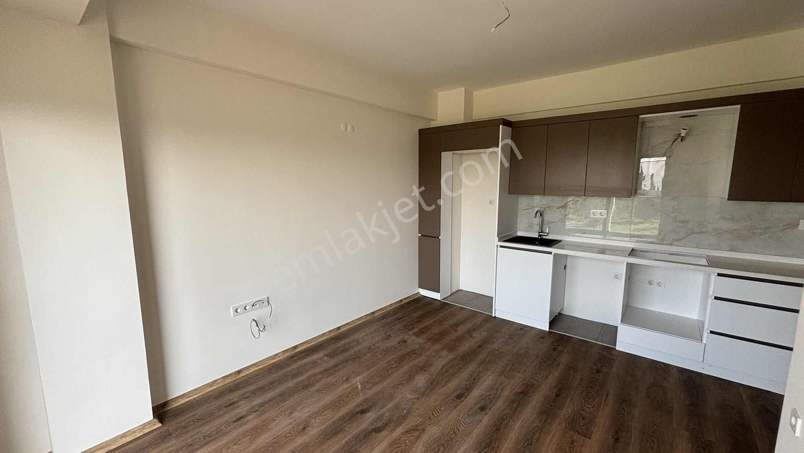 Bornova İzev De Yatırıma Uygun Gelecek Vadeden Sıfır Daire - Görsel 21