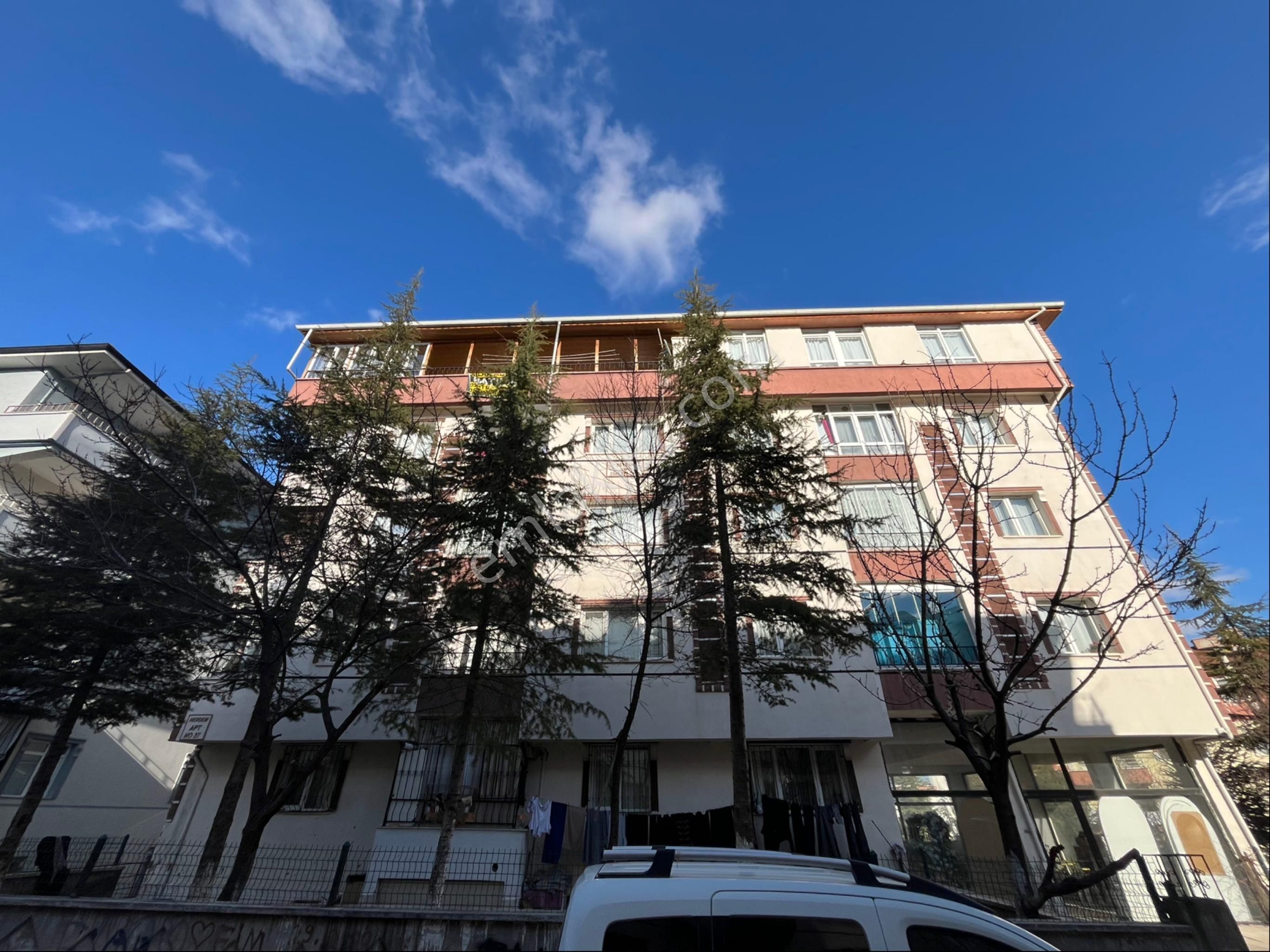 Pınarbaşı Mah'de 3+1salon Bagımsız Kat Konumunda Fırsat Daire...