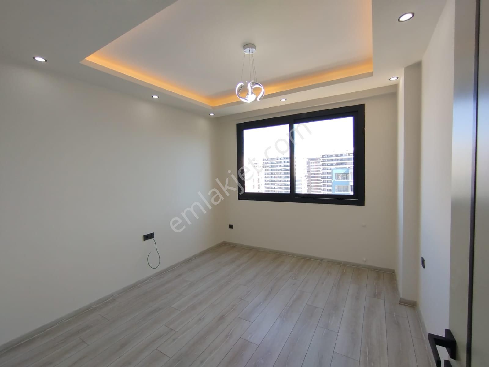 Mersin Erdemli'de Deniz Yakını, Havuzlu, Sıfır 1+1 Daire - Görsel 6