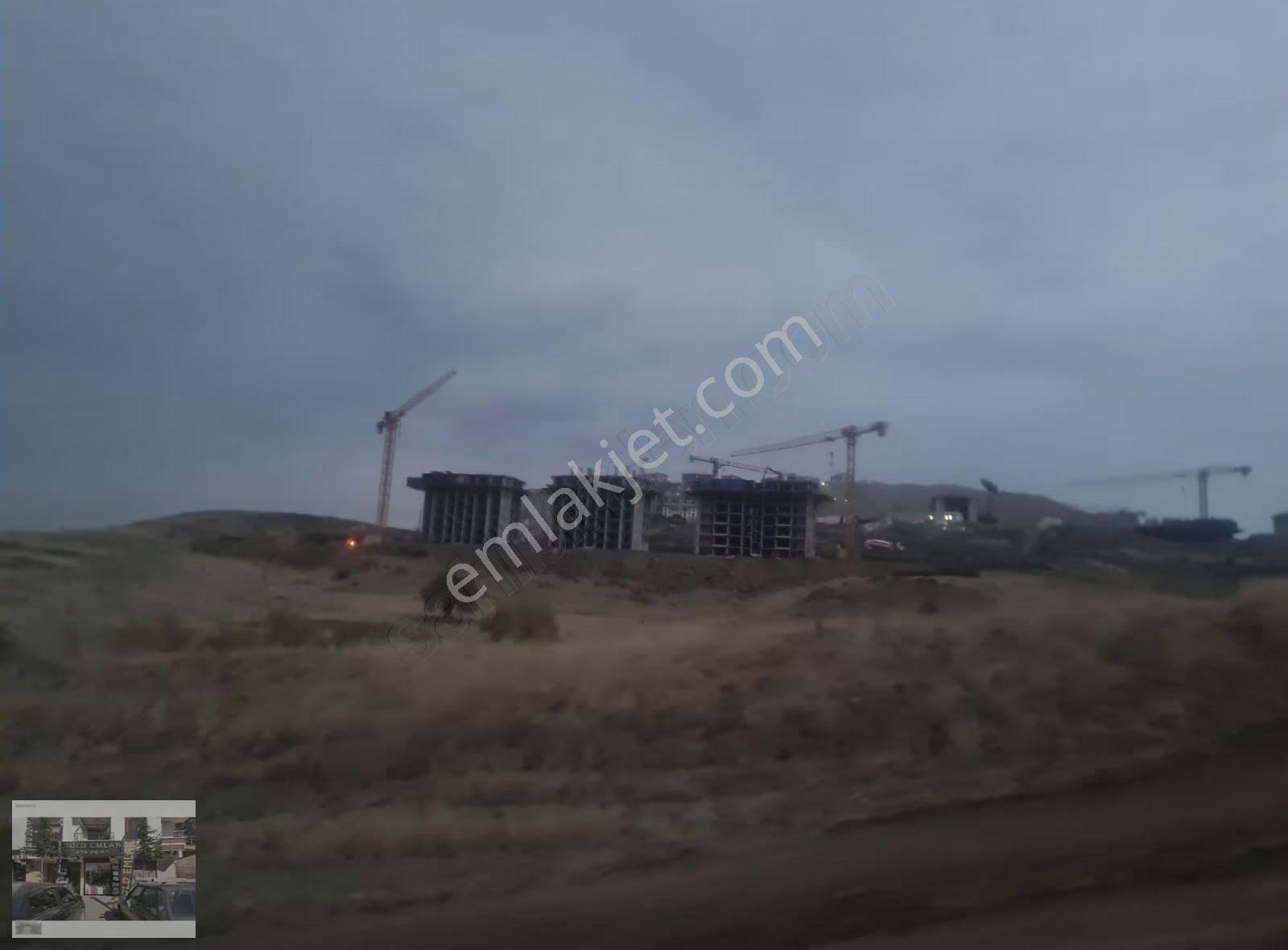 Mamak Nenekte İpek Yoluna Cepheli 300 Metre Telli Kapılı Tapulu - Görsel 19