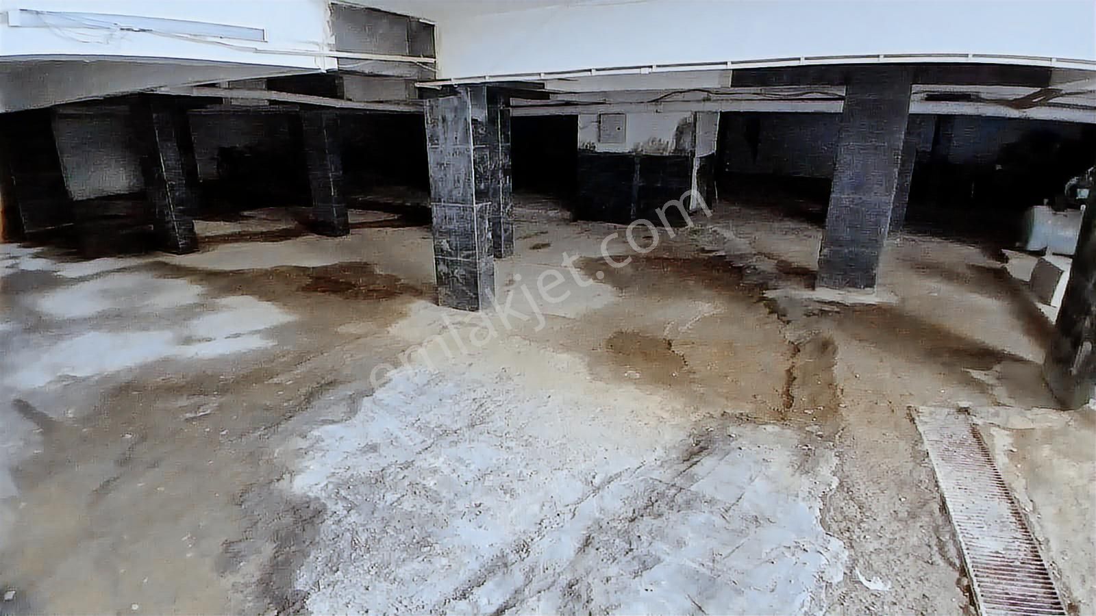 Yalı Mahallesinde Merkezi Konumda Geniş 3+1 Satılık Daire - Görsel 14