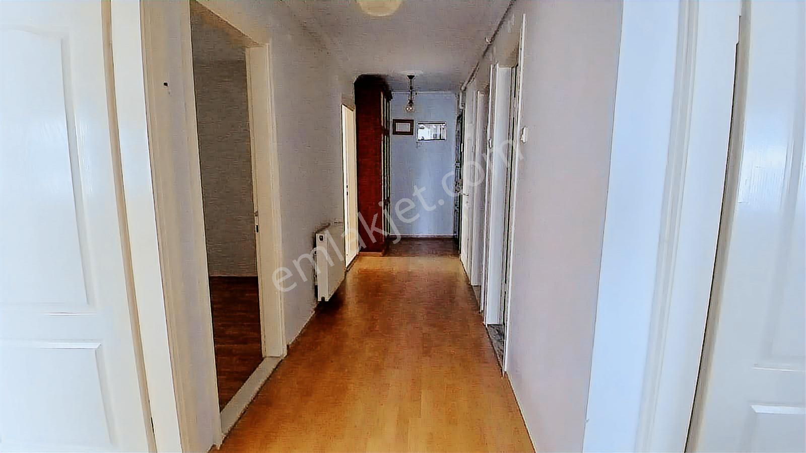 Yalı Mahallesinde Merkezi Konumda Geniş 3+1 Satılık Daire - Görsel 19