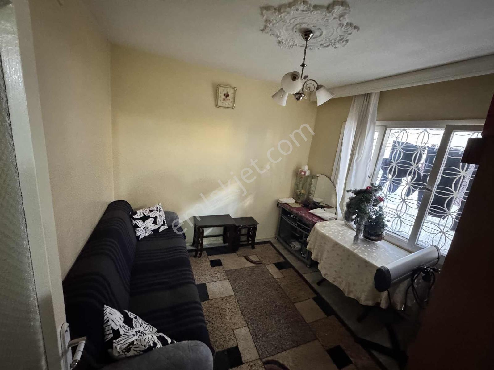 Balıkuyuda 2 Katlı Ev