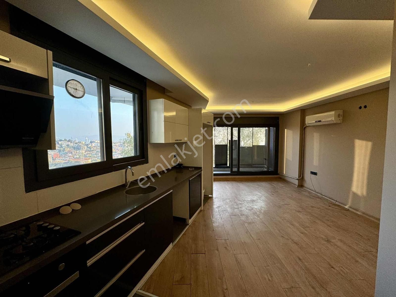 Fırsat Bayraklı'da Merkezi Konum Bahçeli Yatırımlık Daire - Görsel 4