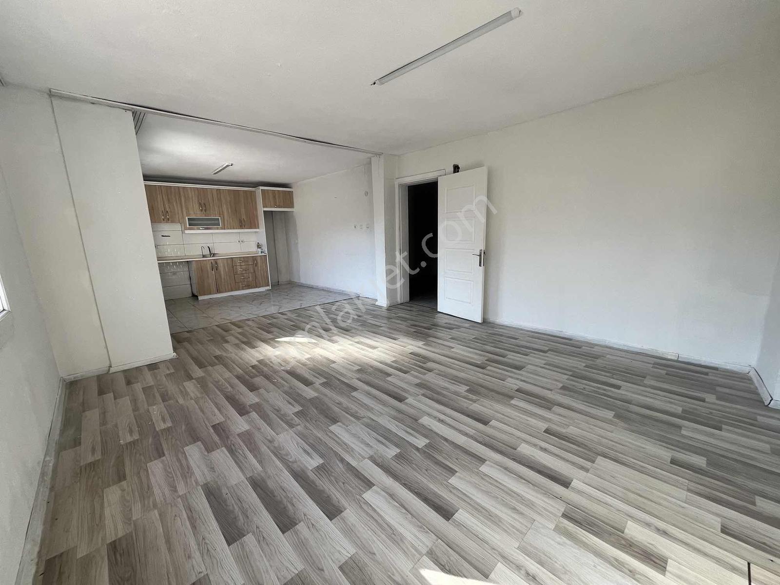 Forum Bornova Yakını Büyük Tip Satılık 2+1 Daire - Görsel 25