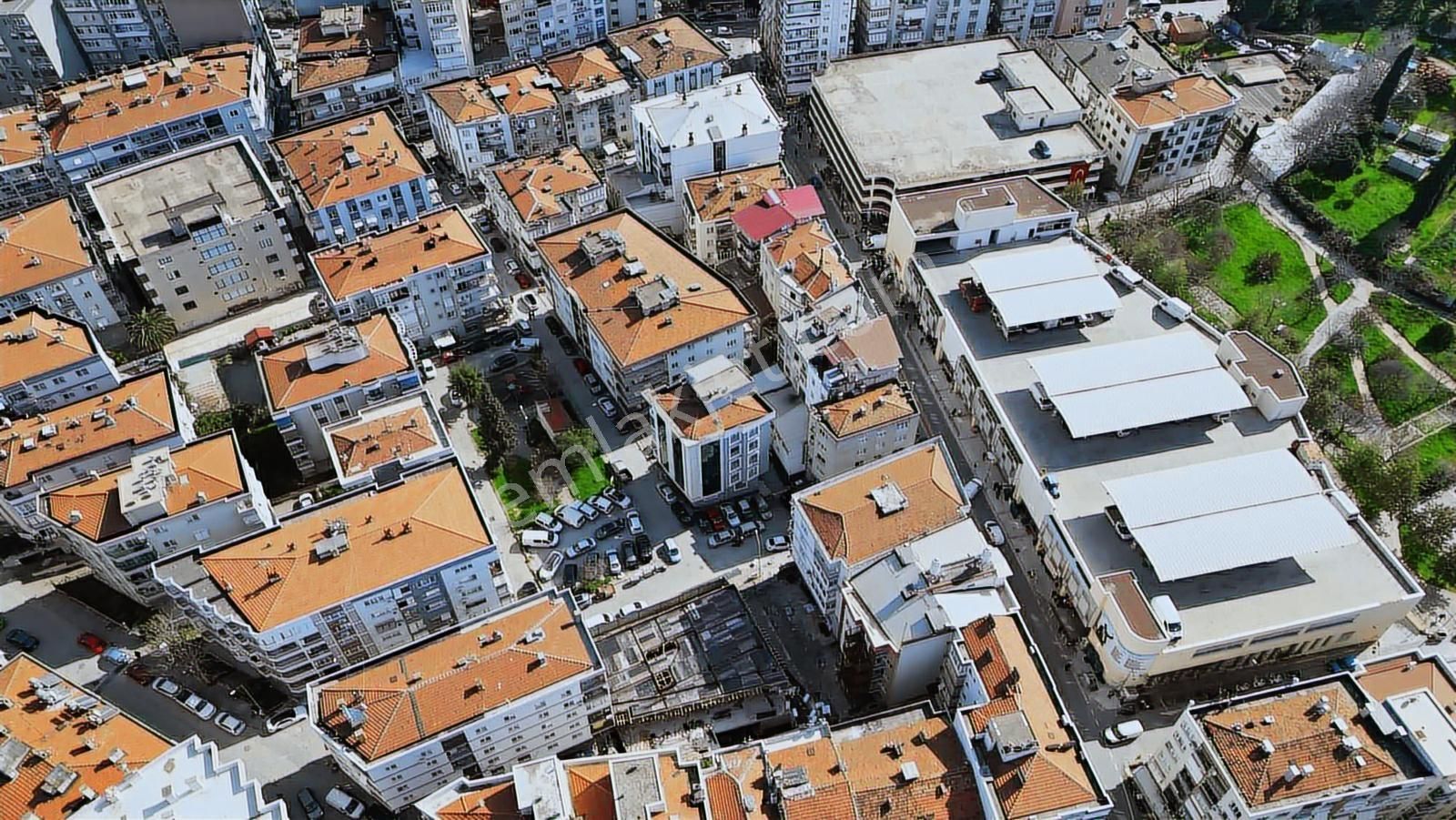 Özkanlar Pazar Yeri Yanı /2+1 Kaplı Mutfak / Park Cephe - Görsel 17