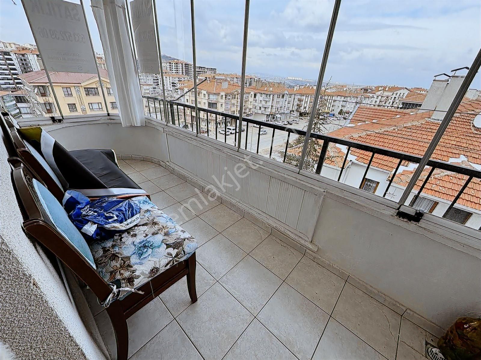 Şentürk Gayrimenkul'den**karapürçek Cadde Üzeri**3+1 - Görsel 35