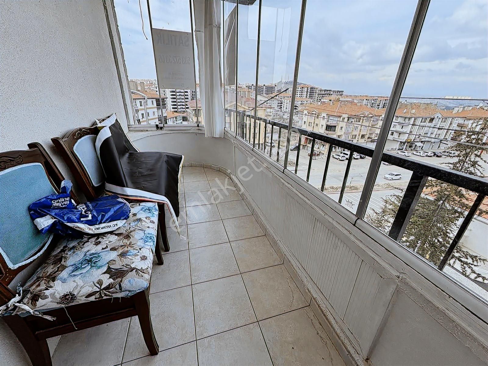 Şentürk Gayrimenkul'den**karapürçek Cadde Üzeri**3+1 - Görsel 27