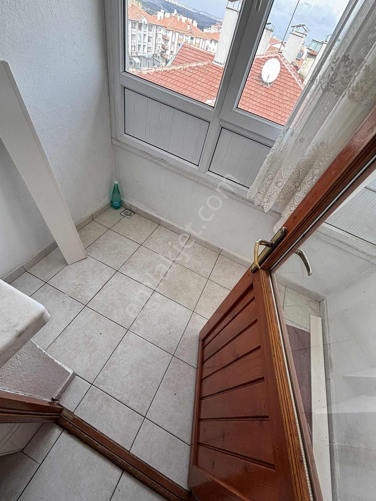 Şentürk Gayrimenkul'den**karapürçek Cadde Üzeri**3+1 - Görsel 6