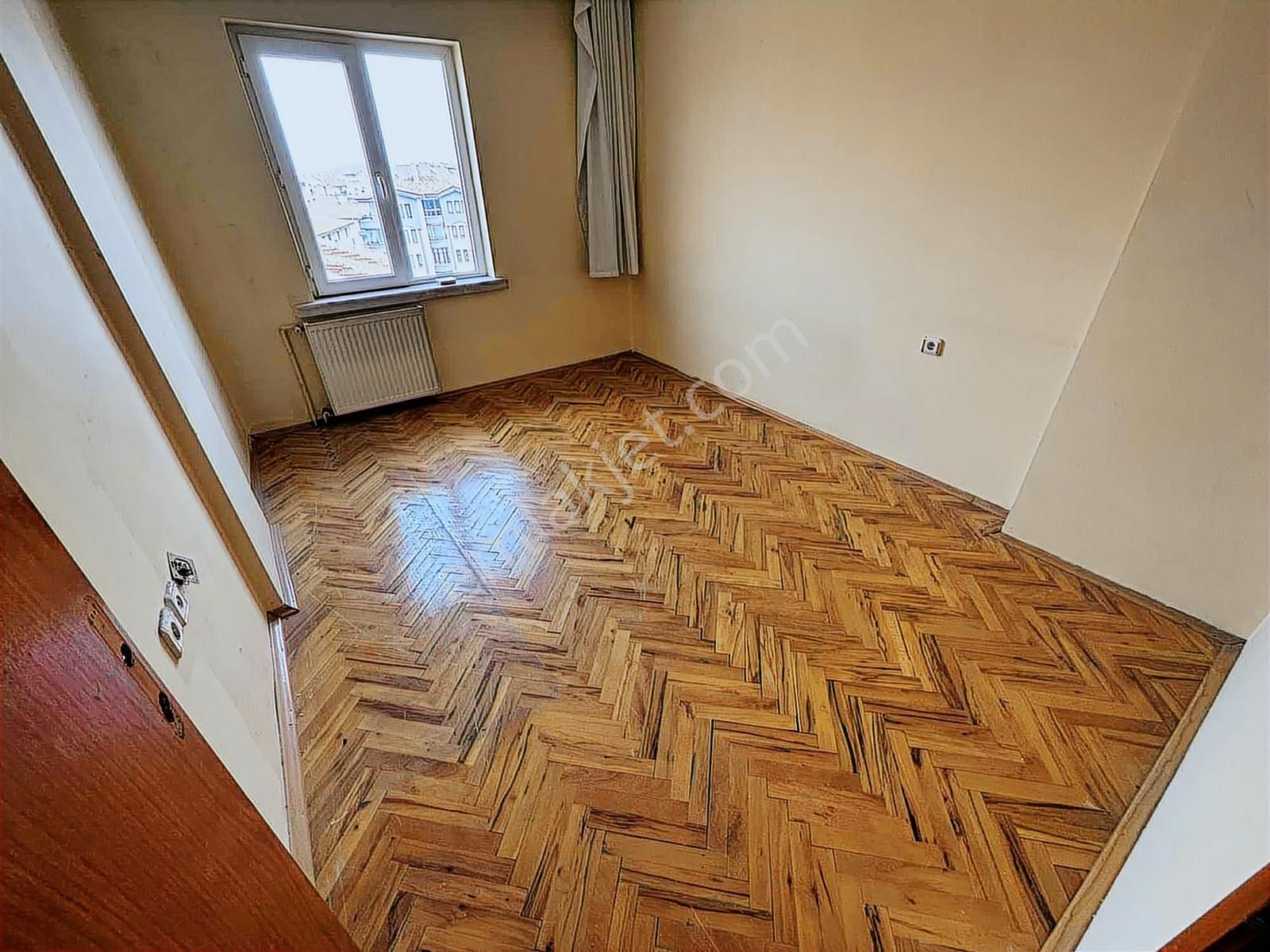 Şentürk Gayrimenkul'den**karapürçek Cadde Üzeri**3+1 - Görsel 14