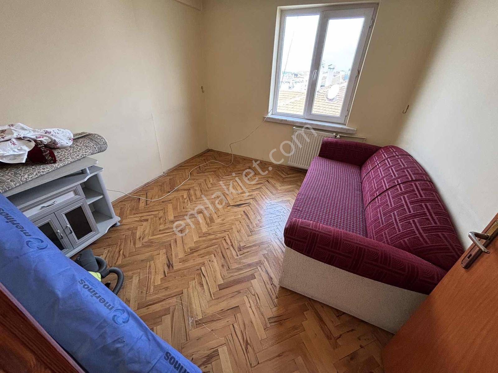 Şentürk Gayrimenkul'den**karapürçek Cadde Üzeri**3+1 - Görsel 4