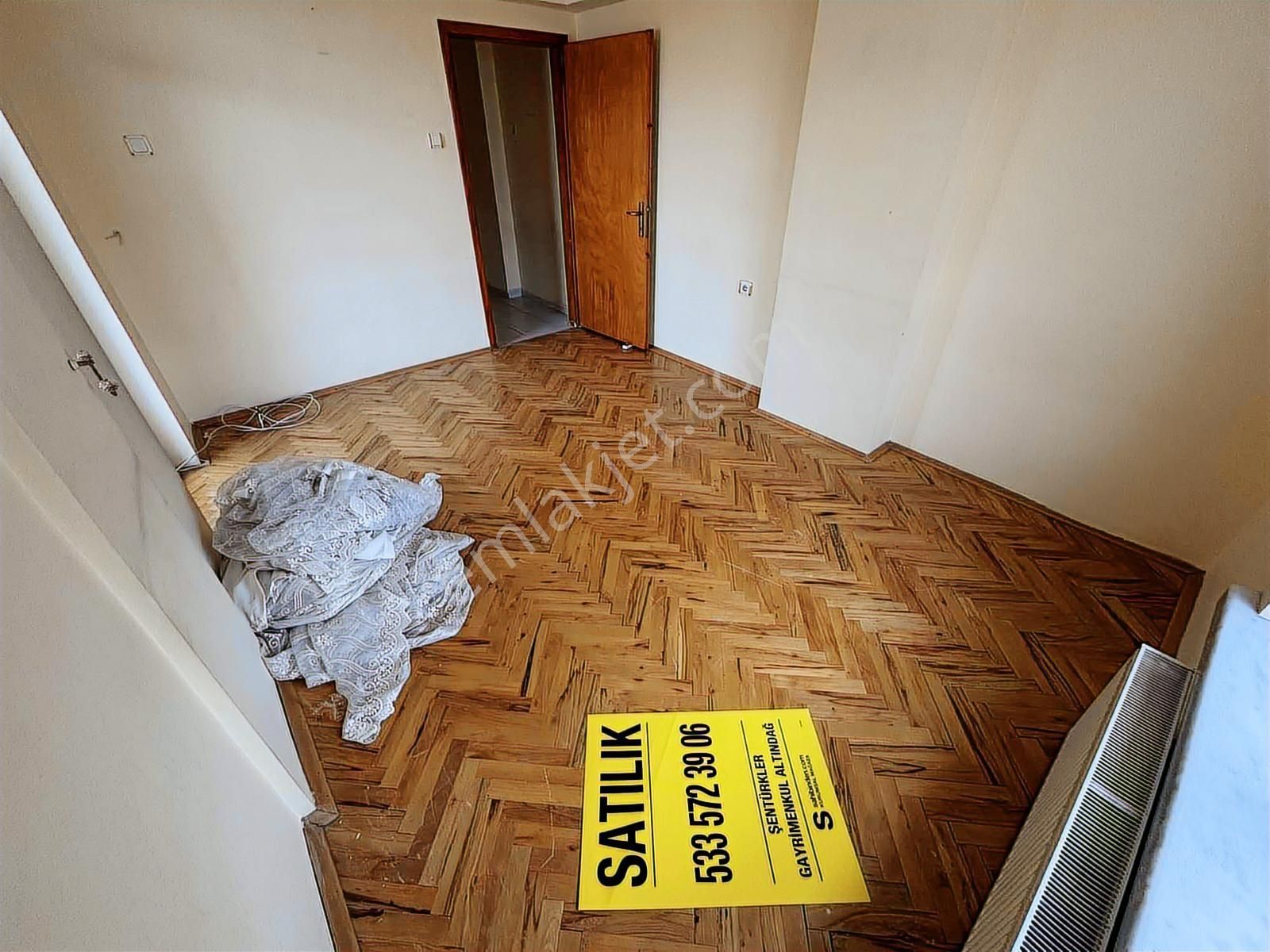 Şentürk Gayrimenkul'den**karapürçek Cadde Üzeri**3+1 - Görsel 9