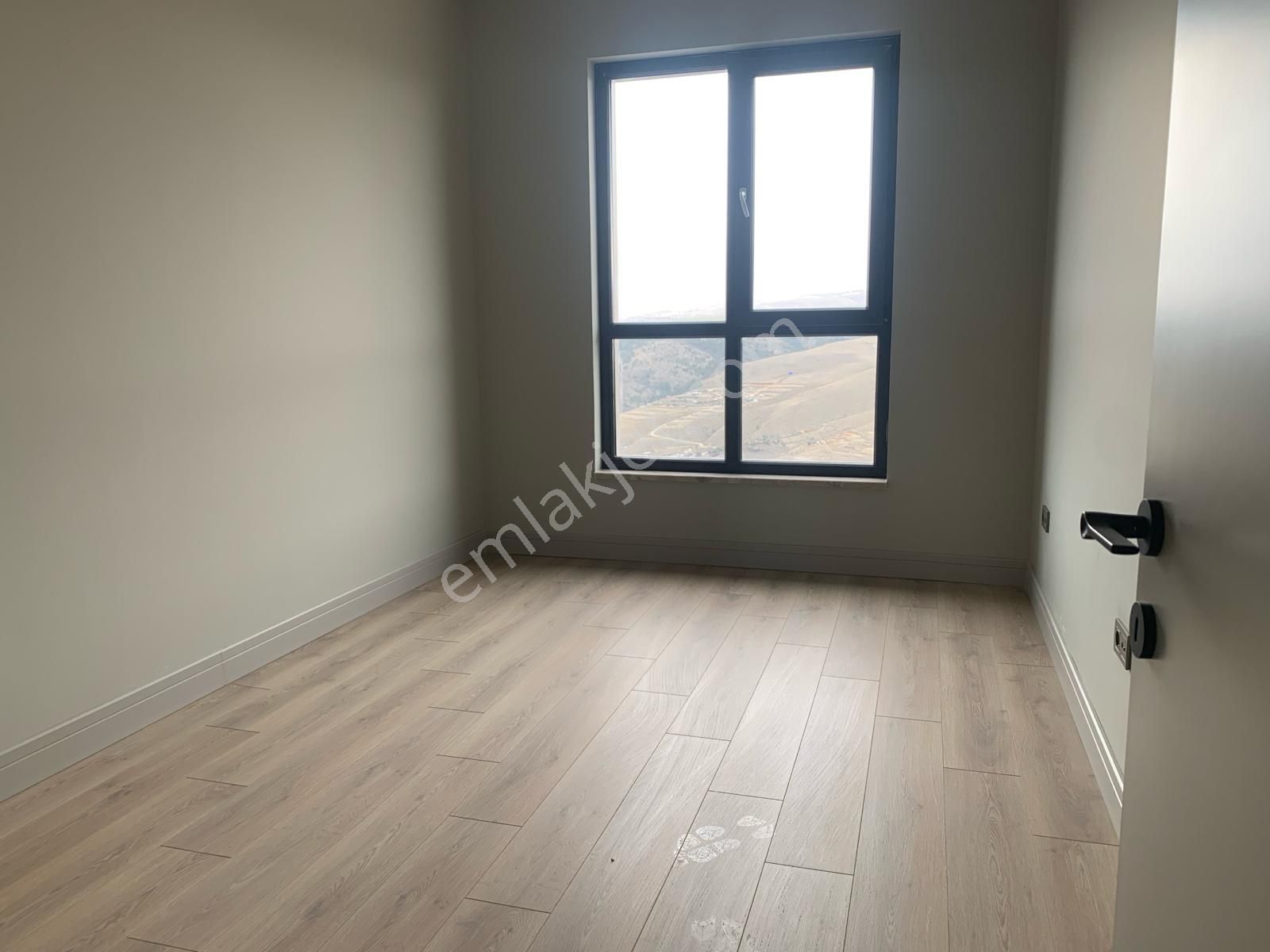 Sinpaş Boulevard // Vadi Manzaralı 3+1 Kiralık Daire - Görsel 24