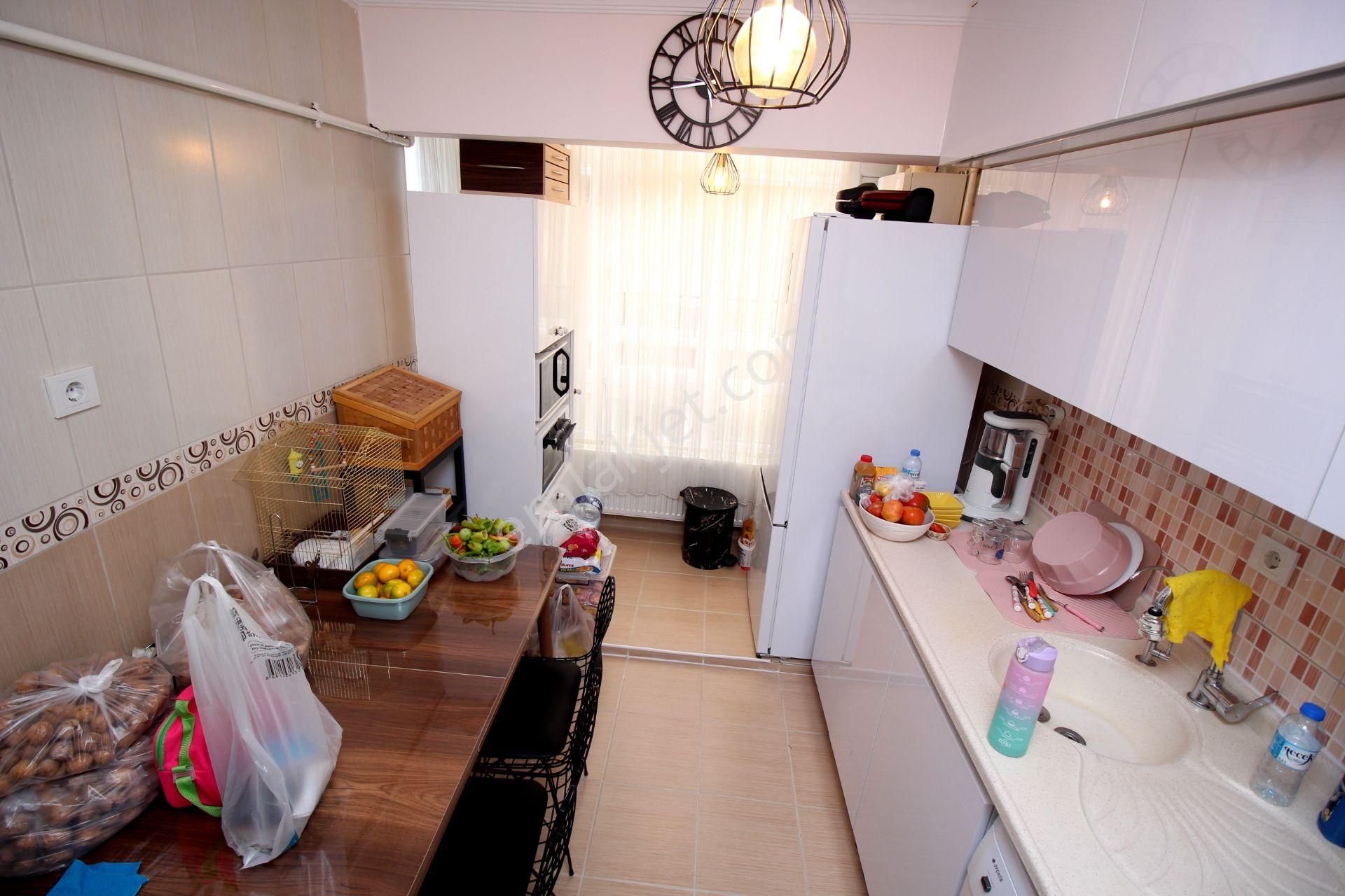 Emre Emlaktan Selçuklu Mahallesinde Yapılı Masrafsız 3+1 Satılık Daire - Görsel 2