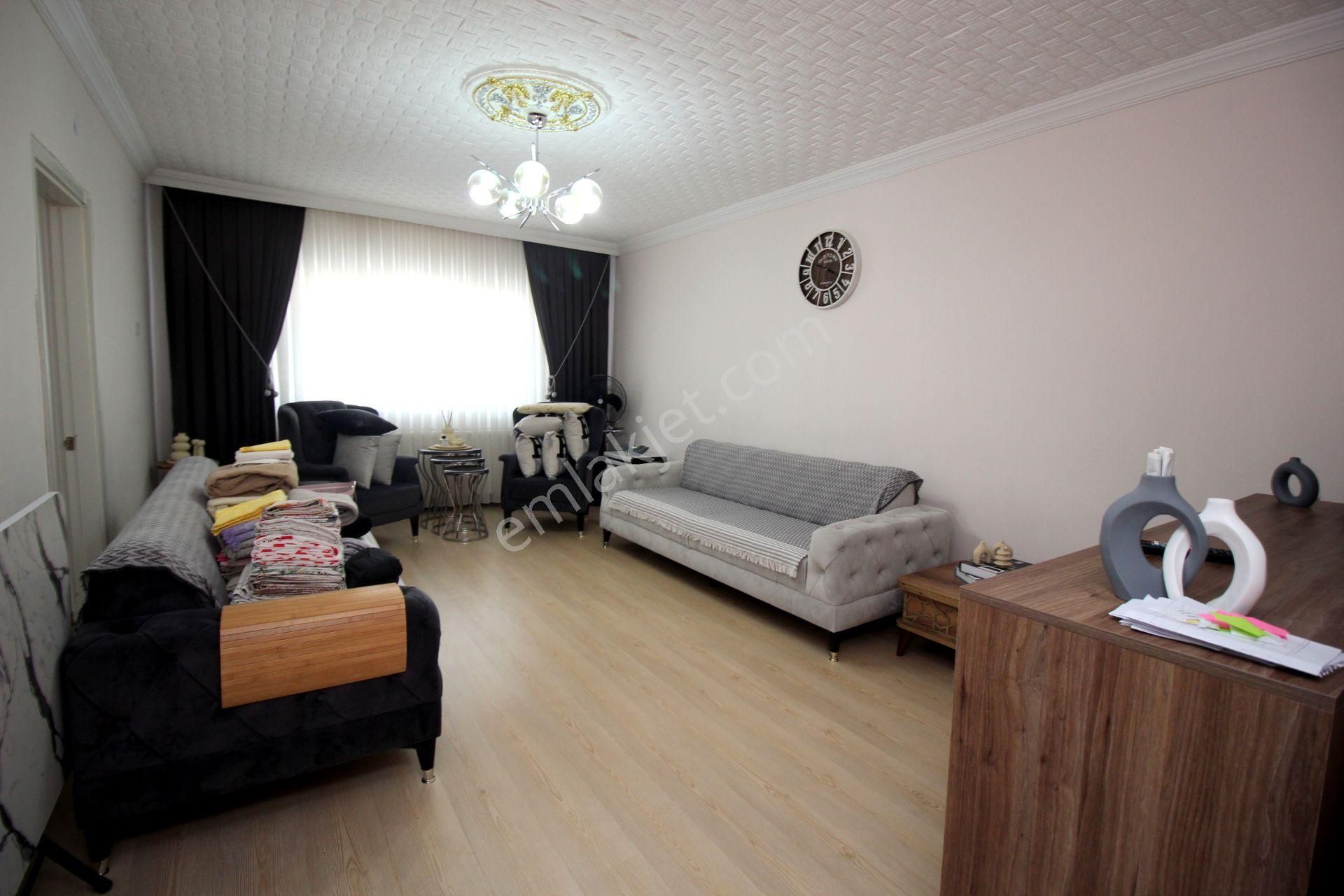 Emre Emlaktan Selçuklu Mahallesinde Yapılı Masrafsız 3+1 Satılık Daire - Görsel 5