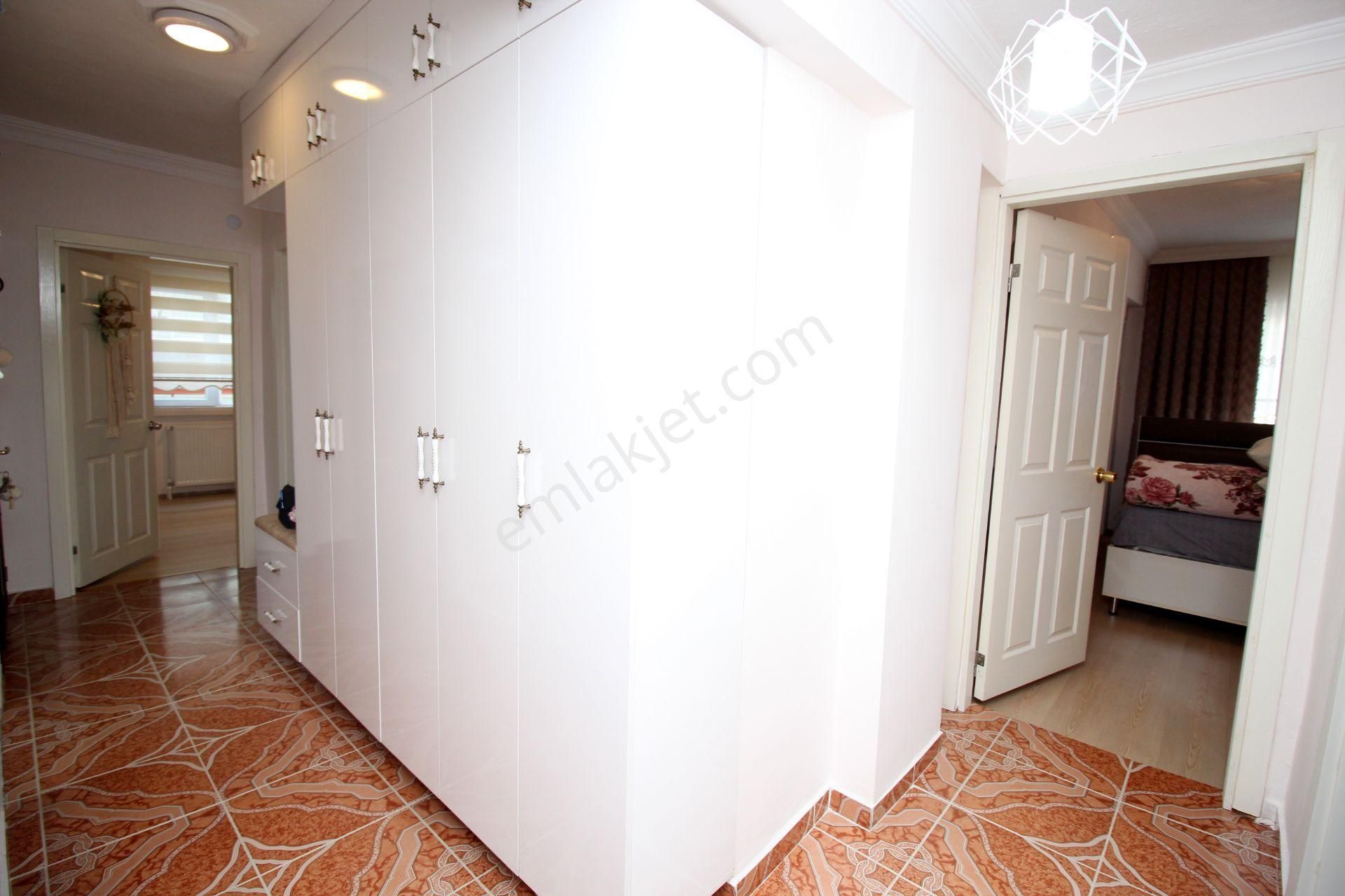 Emre Emlaktan Selçuklu Mahallesinde Yapılı Masrafsız 3+1 Satılık Daire - Görsel 20