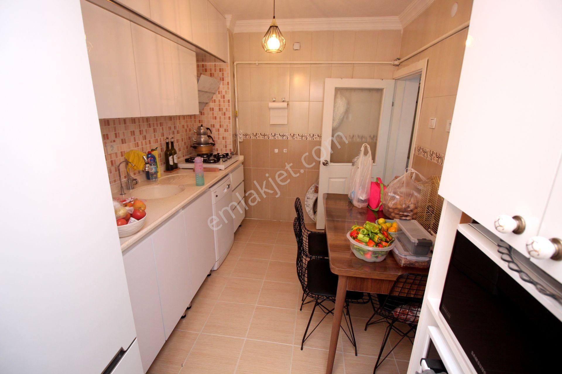 Emre Emlaktan Selçuklu Mahallesinde Yapılı Masrafsız 3+1 Satılık Daire - Görsel 4