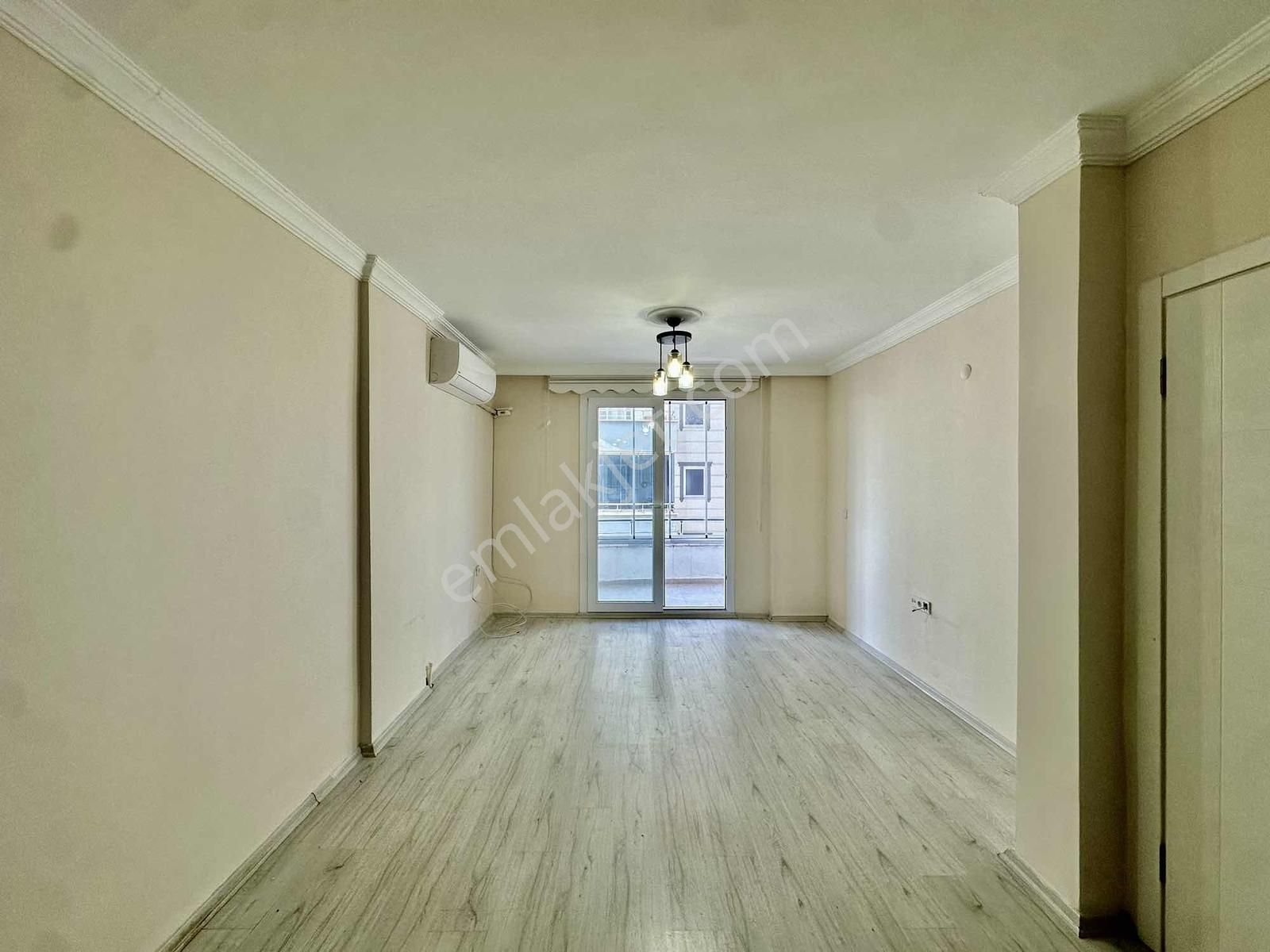Altınova'da Site İçerisinde Kısmen Eşyalı 1+1 Satılık Daire - Görsel 19