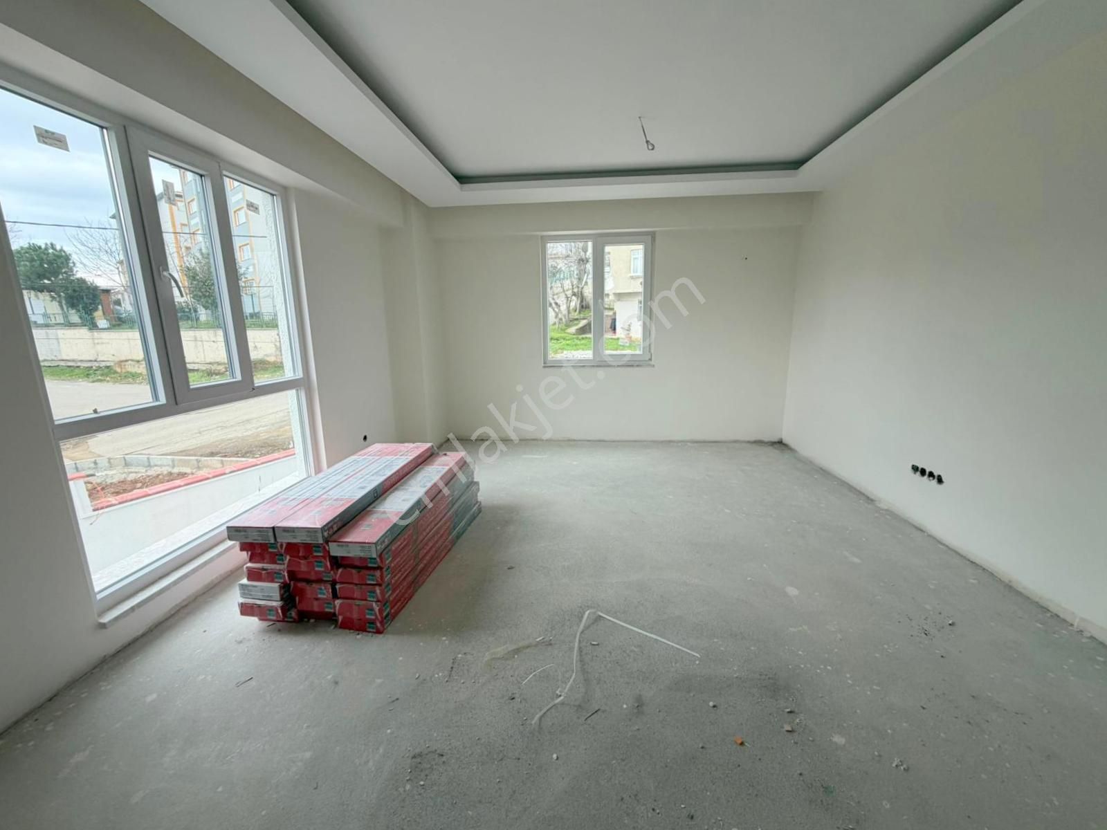 Mertcan'dan Caddeye 2dk Balkonlu Ara Kat Sıfır Kaçmaz Fiyata 3+1 - Görsel 3