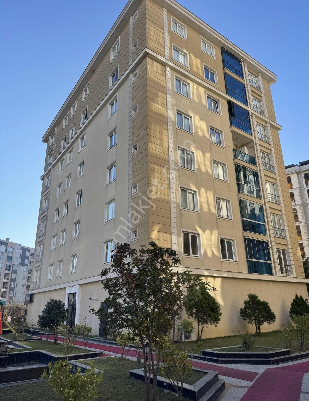 Beylikdüzü Park Gerdanya Sitesinde İçi Yenilenmiş Kıralık Daıre