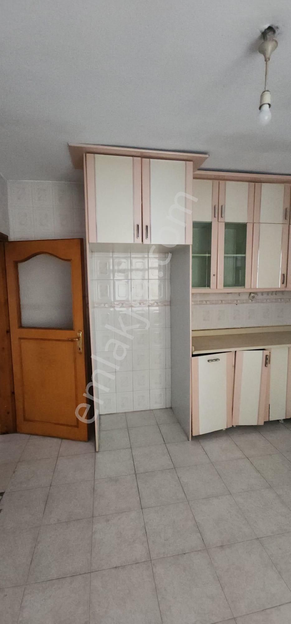 Emir Emlak 2den Kiralık 3+1 Büyük Ferah Daire 140 Metre Kare - Görsel 21