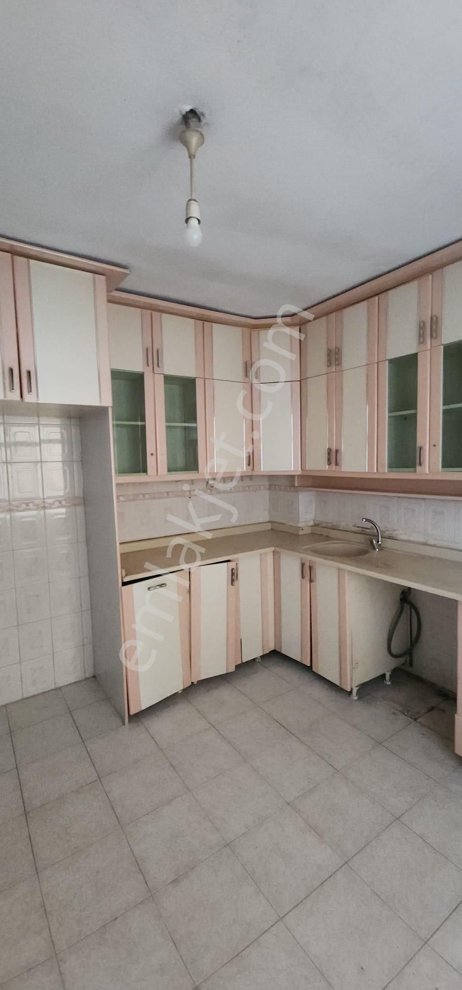 Emir Emlak 2den Kiralık 3+1 Büyük Ferah Daire 140 Metre Kare - Görsel 30