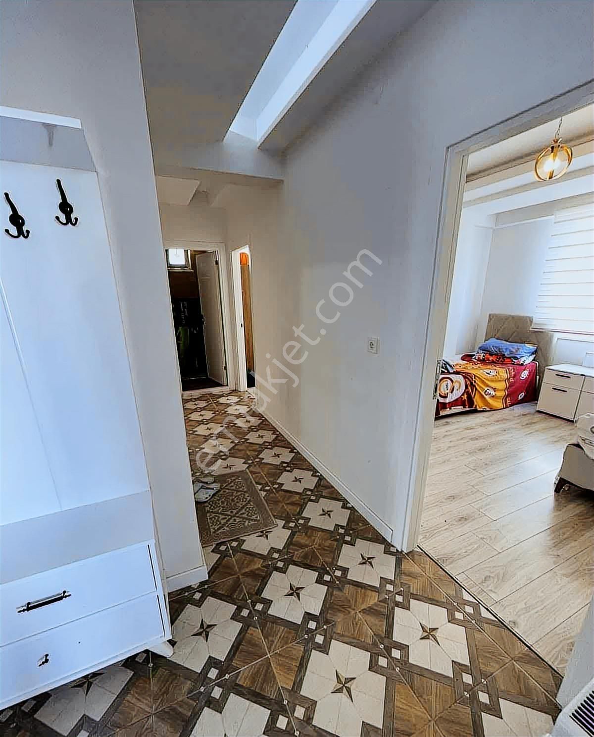 Esradan Bornovada Cadde Üzeri Geniş 3+1 125 M2 Net Satılık Daire - Görsel 5