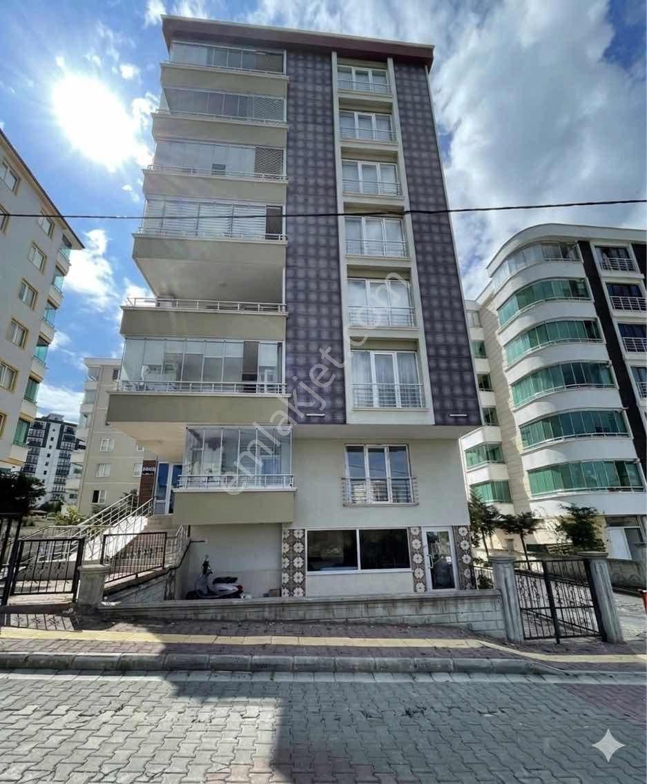 Esradan Bornovada Cadde Üzeri Geniş 3+1 125 M2 Net Satılık Daire - Görsel 7
