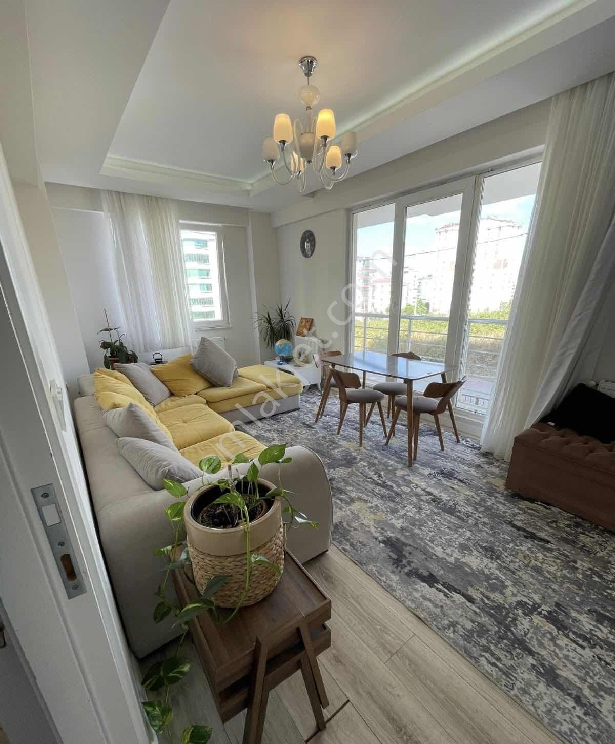 Esradan Bornovada Cadde Üzeri Geniş 3+1 125 M2 Net Satılık Daire - Görsel 13