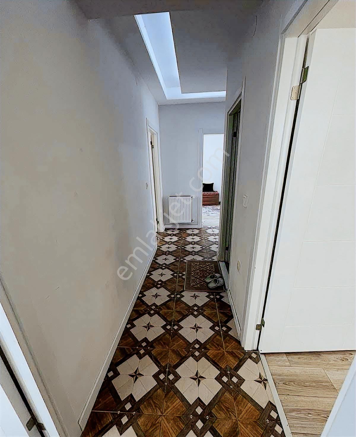 Esradan Bornovada Cadde Üzeri Geniş 3+1 125 M2 Net Satılık Daire - Görsel 3