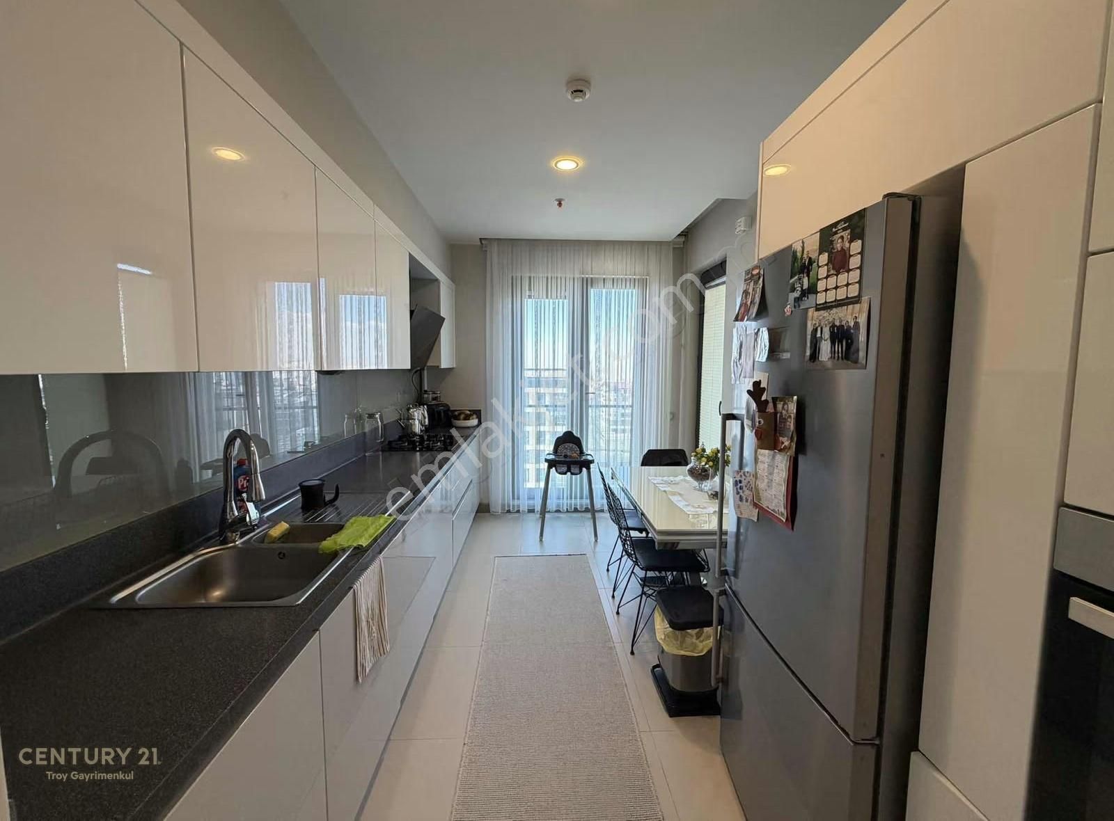 Başkent Emlak Konutları En İyi Cephe Yüksek Kat 3,5+1 Kiralık - Görsel 5