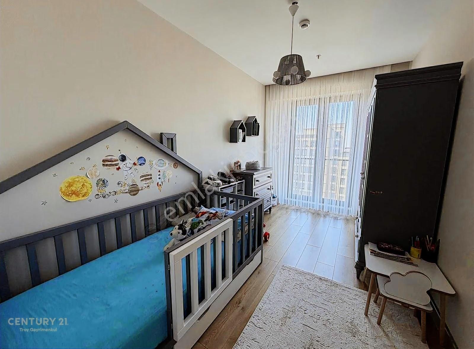 Başkent Emlak Konutları En İyi Cephe Yüksek Kat 3,5+1 Kiralık - Görsel 19