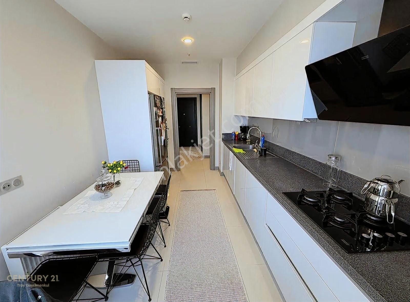 Başkent Emlak Konutları En İyi Cephe Yüksek Kat 3,5+1 Kiralık - Görsel 13