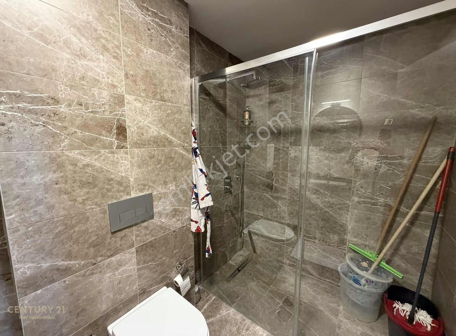 Başkent Emlak Konutları En İyi Cephe Yüksek Kat 3,5+1 Kiralık - Görsel 25