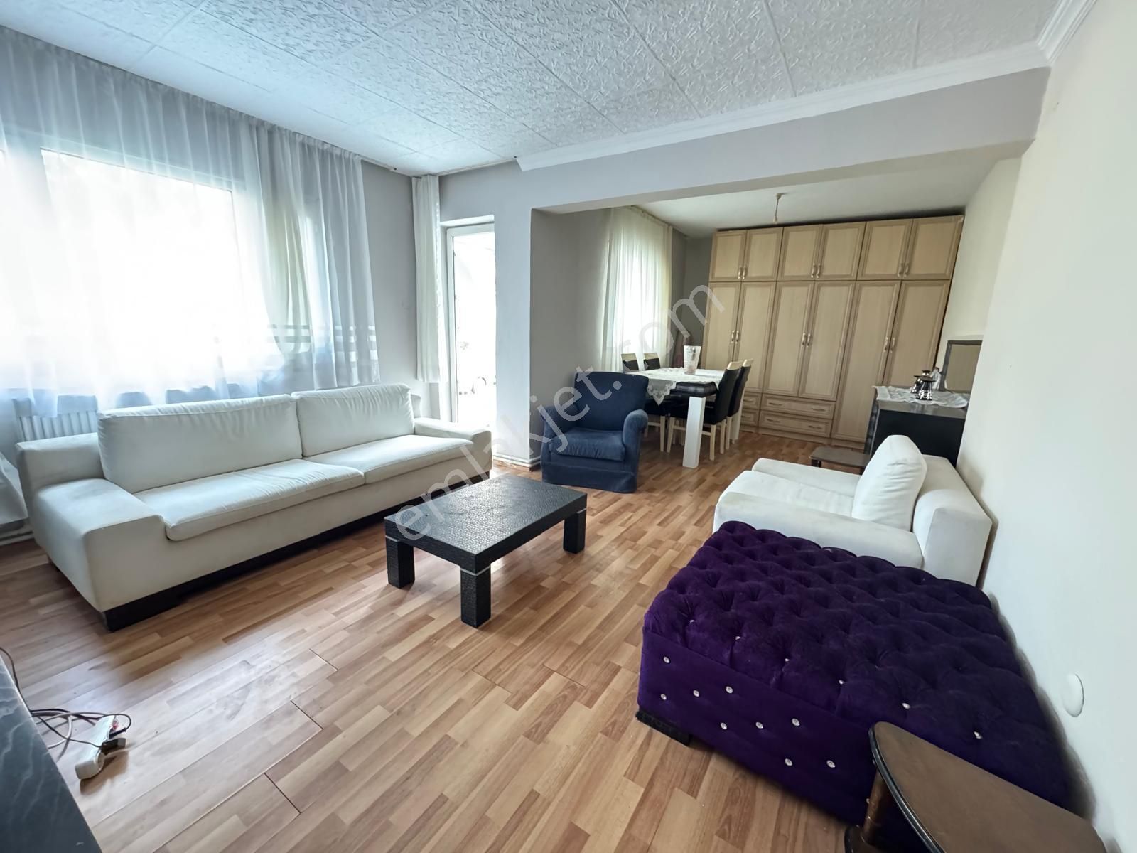 Gaziemir Evka-7 Geniş Eşyalı 2+1 Satılık Daire - Görsel 2