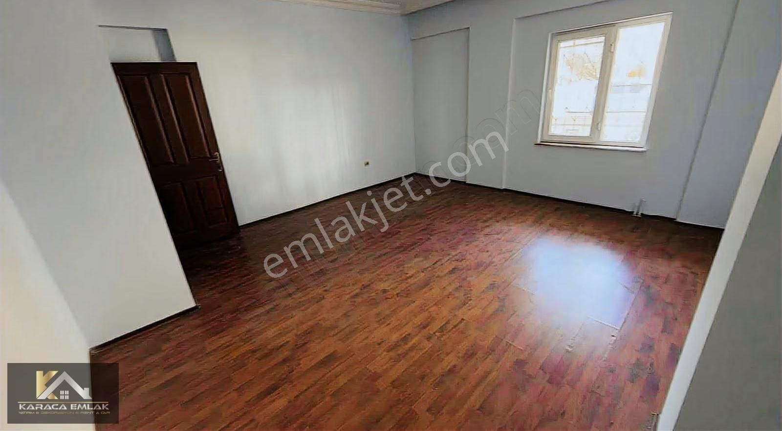 Yeşilyurtta Genış 1+1 Eşyasız Kiralık Daire